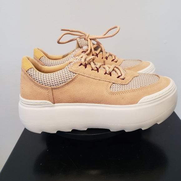 Ugg Marin Mega Lace Chunky Platforms Shoes Color Peach Size 9 - Picture 1 of 7
